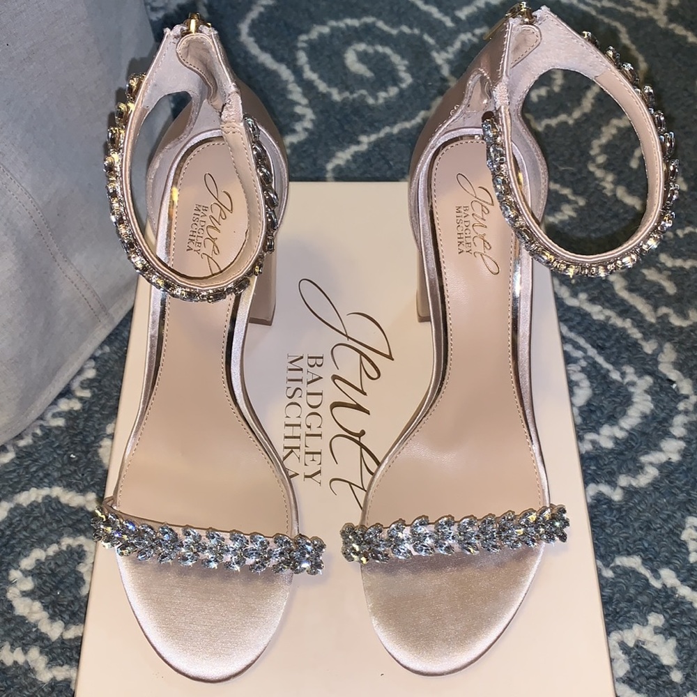 Jewel Badgley Mischka Mayra Ankle Strap Heels - Picture 4 of 12